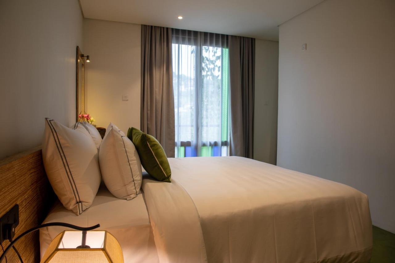Lake Avenue Hotel Канди Экстерьер фото