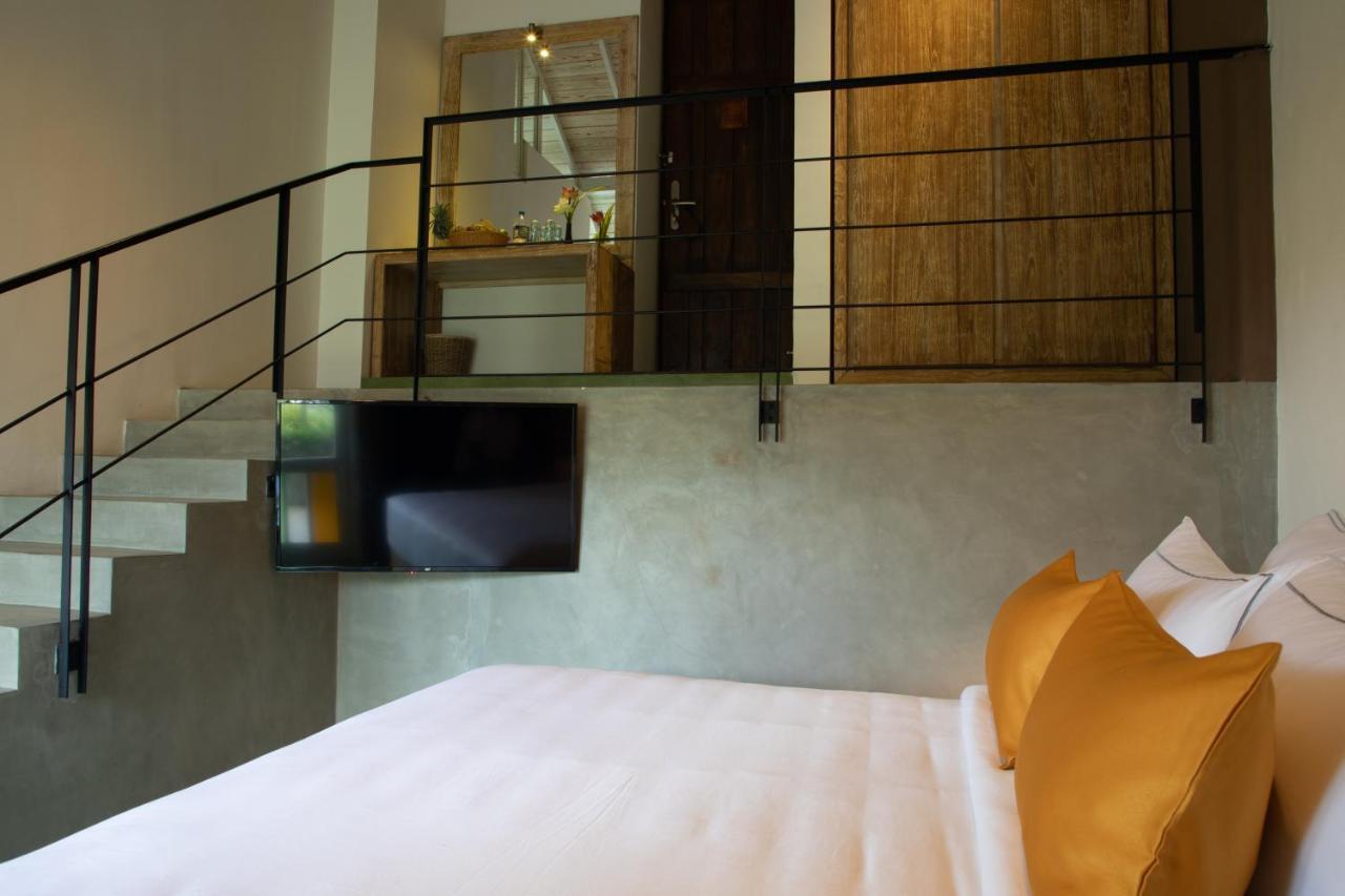 Lake Avenue Hotel Канди Экстерьер фото